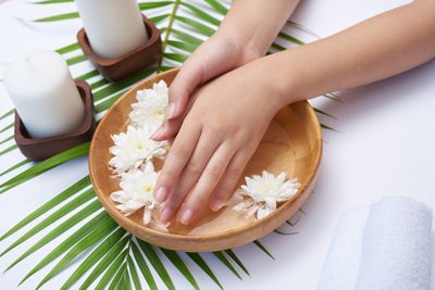 Kuku Menguning Bikin Nggak Pede? Bisa Jadi Infeksi Jamur! Bahan Dapur Ini Bisa Jadi Solusi