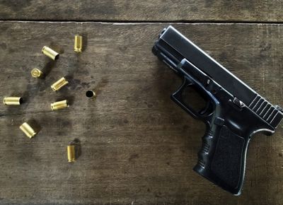 Tujuh WNA Terkait Tambang Ilegal di Nabire Simpan Dua Senjata Api