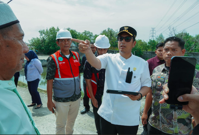 Rico Waas Gerak Cepat Benahi Jalan Rusak di Kecamatan Marelan