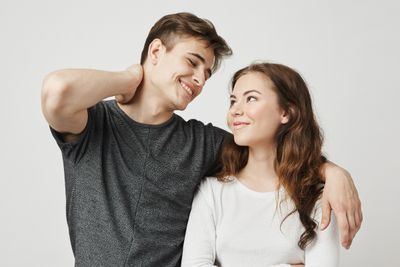 Karakter Zodiak Virgo Saat Jatuh Cinta, Setia dan Serius dalam Hubungan