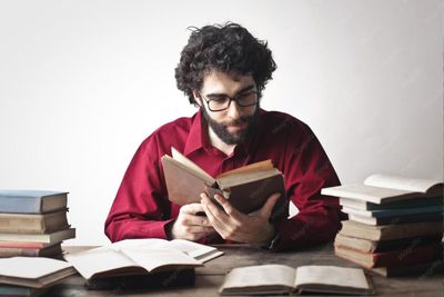 7 Rekomendasi Buku yang Cocok Dibaca Mahasiswa Baru, Bantu Upgrade Diri dan Pola Pikir
