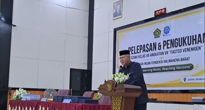 Pesan Inspiratif Sahli Gubernur Warnai Pelepasan 60 Siswa MAN Insan Cendekia Halbar