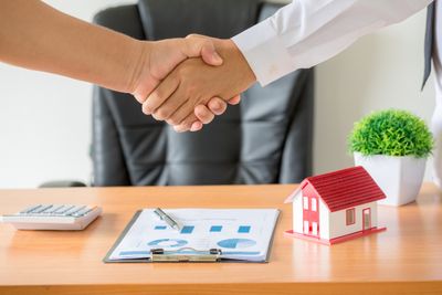 6 Penyebab Harga Properti Turun, Calon Pembeli Rumah Wajib Tahu!