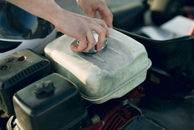 Jangan Diremehkan! Inilah Fungsi Reservoir Radiator Mobil untuk Mencegah Mesin Overheat