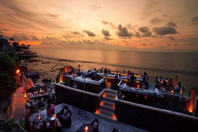 Rekomendasi Tempat Date di Bali yang Romantis dan Estetik, Cocok untuk Dinner hingga Piknik