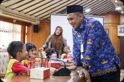 Riuh Gembira dan Canda Tawa Amak-anak TK Saat Berkunjung Ke Ruang Kerja Wagub Jateng