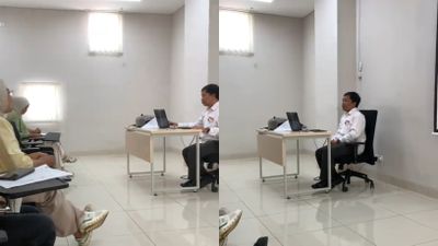 Rutinitas Tidak Biasa Dosen dan Mahasiswa Ini Setelah Kuliah Bikin Banyak Orang Salfok