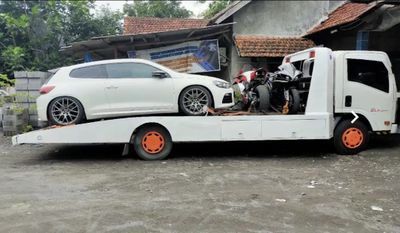 Jasa Towing Mobil dan Moge Area Semarang