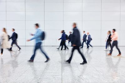 6 Makna Kepribadian di Balik Gaya Berjalan Cepat