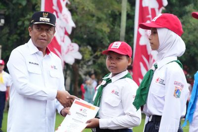 Sebanyak 6 Ribu PMR Resmi Dilantik Wali Kota Jakarta Timur, Siap Jadi Agen Perubahan Lingkungan Sosial Ibu Kota!