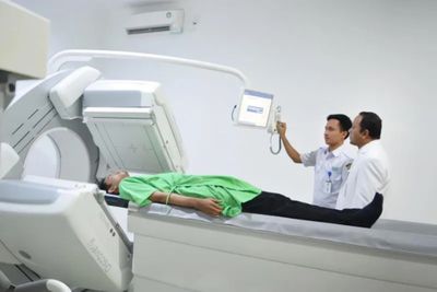 Gelar Program Afirmasi Gratispol, Pemprov Kaltim Kuliahkan Dokter Spesialis ke UI hingga UGM