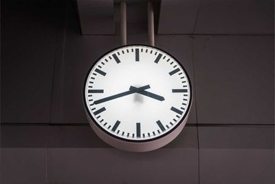 Cara Membaca Jam Analog dengan Cepat dan Mudah untuk Pemula