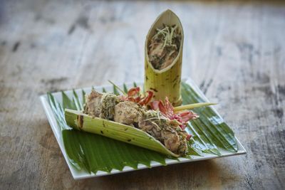 Resep Ayam Pansoh, Kuliner Khas Dayak yang Dimasak dalam Bambu dengan Rempah Tradisional