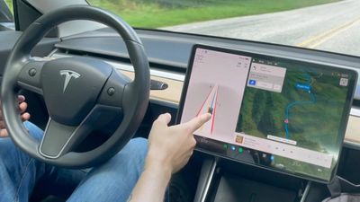 Tesla Hapus Nama Full Self-Driving di China, Diganti Jadi Tesla Assisted Driving