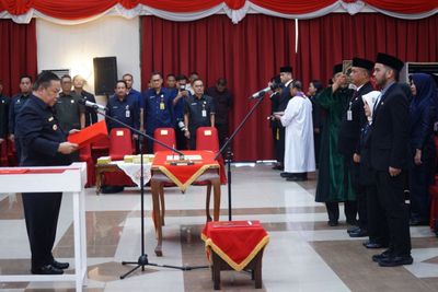 Ratusan Pejabat Pemprov Riau Dilantik, SF Hariyanto Minta Kinerja Jangan Biasa-Biasa Saja