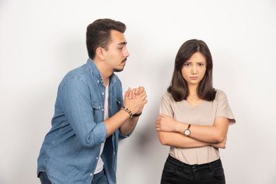 Pasangan Sudah Hilang Kepercayaan? Coba Perbaiki Hubungan dengan Cara Ini