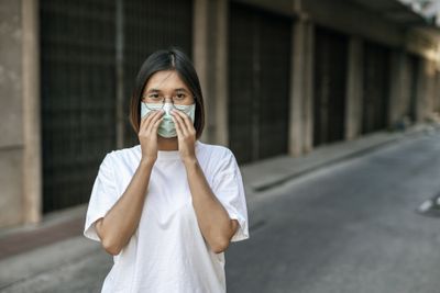 Dampak Polusi terhadap Kesehatan Kulit Wajah, Bisa Picu Jerawat!