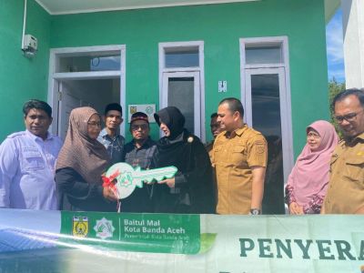 Pemko Banda Aceh Bantu Dhuafa Lewat Rumah Layak Huni dan Santunan