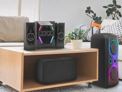 Tips Pilih Speaker buat Nonton Film, Karaoke, hingga Party di Rumah Jadi Lebih Seru!