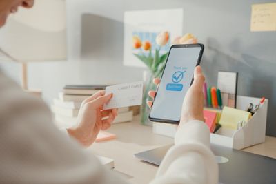 Saat Daya Beli Melemah, PayLater Bantu Bisnis Tetap Tumbuh
