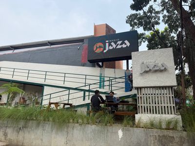 Dari Bar Menjadi Masjid, Masjid Jaza Ramai Dibicarakan di Media Sosial