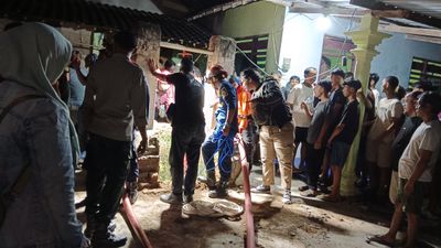 Hendak Dikirim ke Pembeli, Sapi Kurban Kabur Masuk Sumur