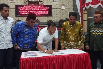 Pemkab dan DPRD Kabupaten Gorontalo Rampungkan SOTK Baru, Sepakati 24 OPD Demi Optimalkan Pelayanan