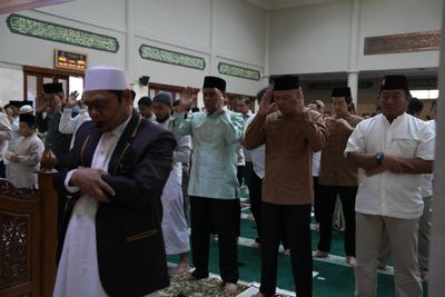 Jajaran Polda Banten Gelar Sholat Idul Adha 1447 H di Masjid Baiturrahman Mapolda Banten