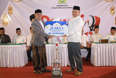 Blang Bintang Juara Pawai Takbiran Iduladha 1447 H di Aceh Besar