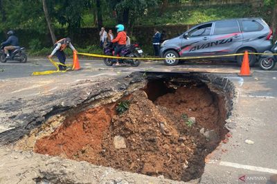 Imbas Jalan Amblas di Lenteng Agung, Dishub DKI Jakarta Lakukan Rekayasa Lalu Lintas