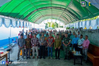 PT Berkah Freshindo Tuna Rayakan Ekspor Perdana Hasil Perikanan Morotai, Sekaligus Berbagi Daging Kurban kepada Masyarakat