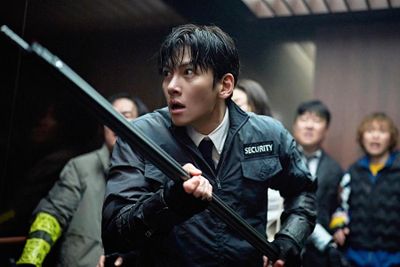 Film Zombie Colony Dominasi Box Office Korea, Tembus 3 Juta Penonton