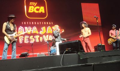 Aksi Ngejazz Slank di Java Jazz Festival 2026: Bimbim Nyanyi Lagu Utha Likumahuwa hingga Gandeng Margie Segers