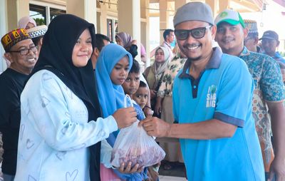 Kemenag Sabang Sembelih 10 Sapi Kurban, Daging Dibagikan untuk 610 Mustahiq