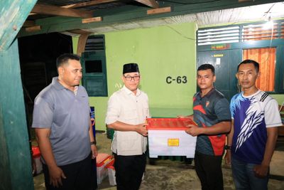 Plt Wali Kota Tarakan Serahkan Bantuan untuk Korban Kebakaran di Mamburungan
