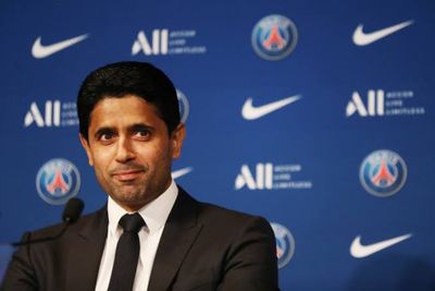 Pesan Spesial Sir Alex Ferguson untuk Nasser Al Khelaifi usai PSG Pertahankan Gelar Liga Champions