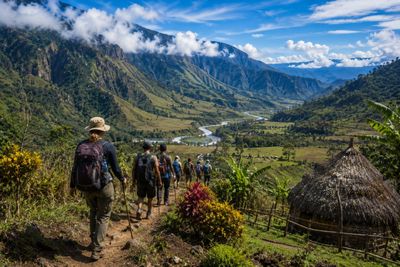 Bukan Sekadar Jalan Kaki, Walking Tour Papua Ini Bikin Wisatawan Melihat Sisi Yang Jarang Terungkap