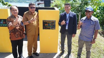 Wali Kota Ambon Resmikan Bantuan TPS, Dorong Kesadaran Masyarakat