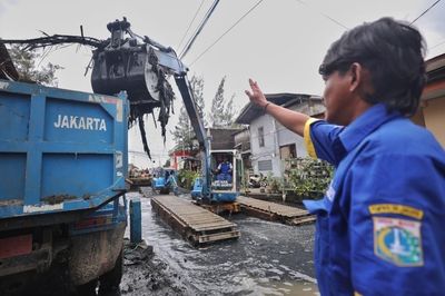 Jurus Jitu Pemprov DKI Jakarta Atasi Banjir Ekstrem, Kamu Wajib Tahu Fakta Ini!