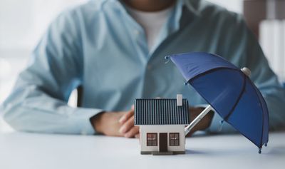 MPMInsurance Bayarkan Klaim Rp1,28 Miliar kepada Harum Sari Prima Food Pascabanjir di Balaraja