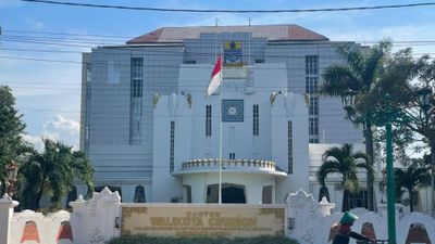 Pemkot Cirebon Hentikan Gaji ASN yang Mangkir 10 Hari Berturut-turut