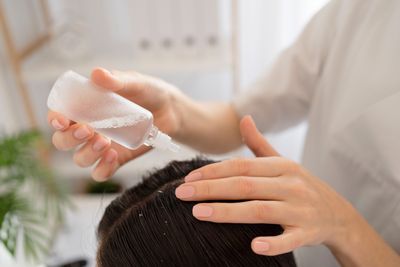 Air Beras untuk Mengatasi Rambut Rusak, Rahasia Kecantikan Kuno yang Terbukti Secara Ilmiah