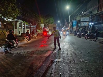 Diduga Kurang Perhatikan Arus Lalu Lintas, Honda Supra Diseruduk Vario di Jember