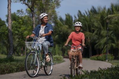 Gowes Sambil Menikmati Laut dan Sunset, Ini Tempat Bersepeda Santai di Kendari yang Jadi Favorit Warga