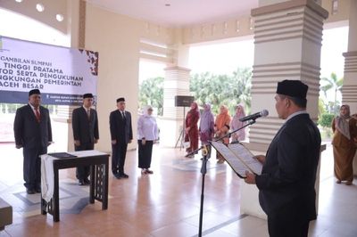 Bupati Aceh Besar Lantik Pejabat Baru, Muharram Idris Tekankan Integritas dan Pelayanan Publik