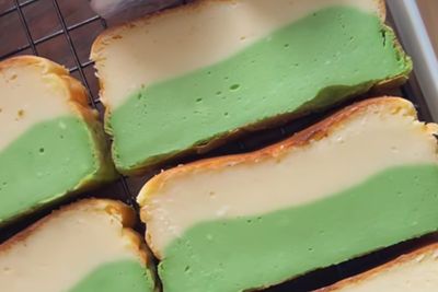 Satu Gigitan Langsung Meleleh! Resep Vanilla Green Tea Burnt Cheesecake Terfavorit