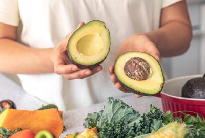 10 Makanan yang Bisa Bantu Menaikkan Trombosit, Mudah Ditemukan!