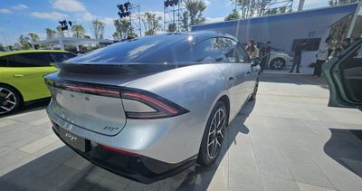 Sedan Listrik XPeng P7+ Resmi Meluncur di Prancis, Harga Mulai Rp850 Jutaan