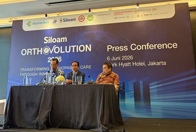 Dokter Indonesia Lakukan Operasi Penggantian Lutut Dibantu Robot, Pasien Pulih Lebih Cepat