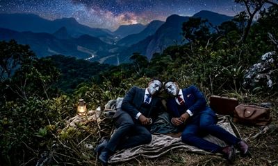 Kisah Mistis The Lead Masks: 2 Sosok Pria Bermasker Timah di Brazil yang Bikin Merinding